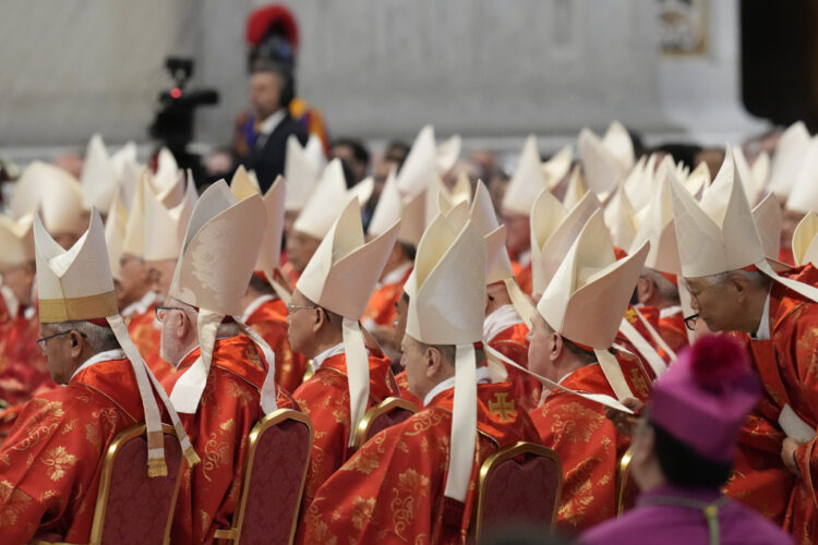 Cardinals enter Sistine Chapel to start centuries-old secret conclave to elect a new pope